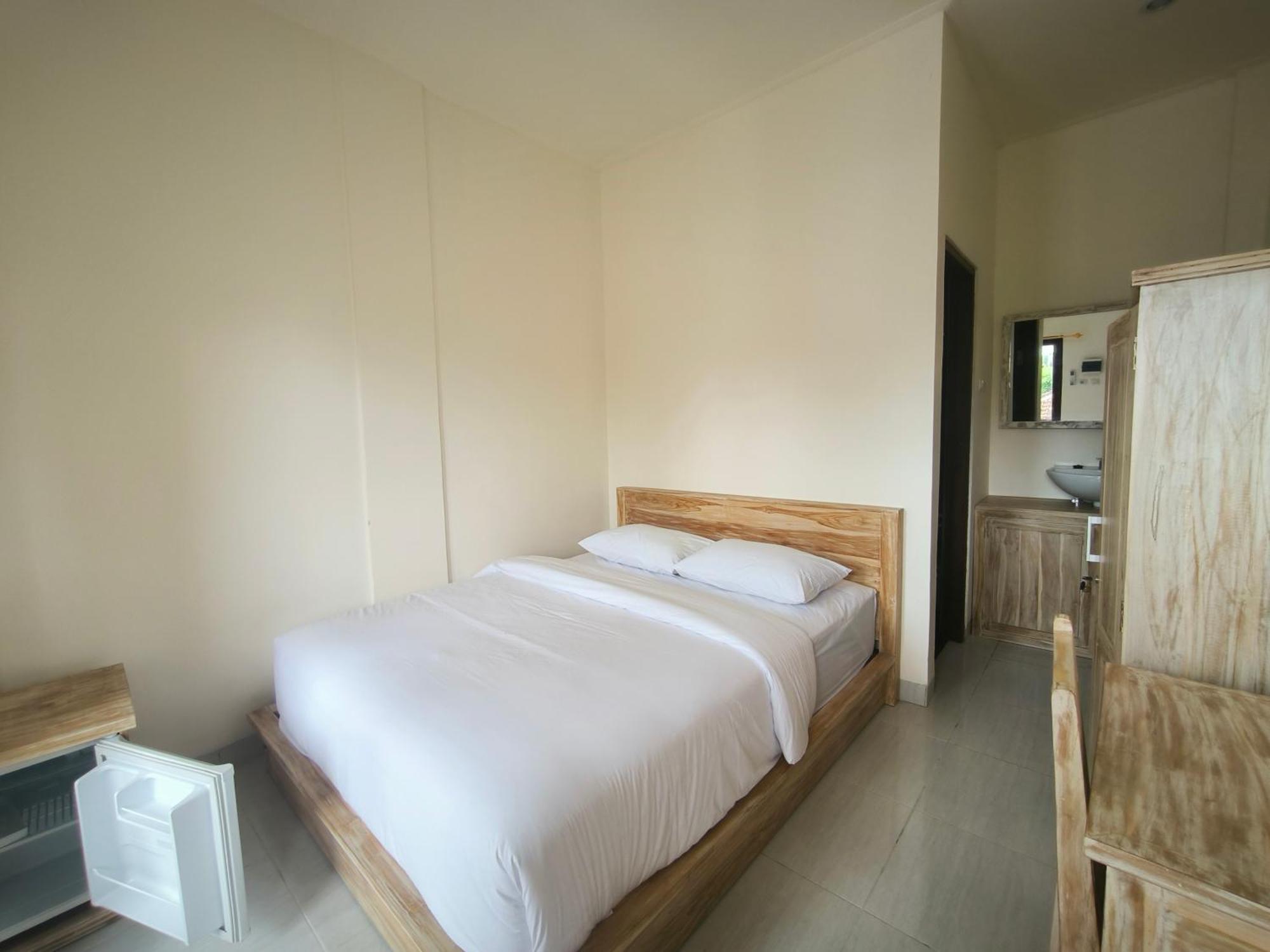 Ken Ken Guest House เซมินยัค ภายนอก รูปภาพ